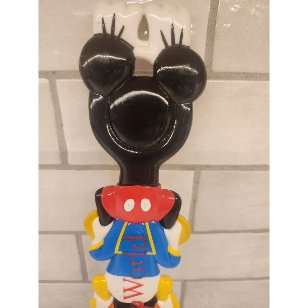 Vintage Walt Disney World Back Scratcher Goofy Donald Duck Mickey Mouse 15
